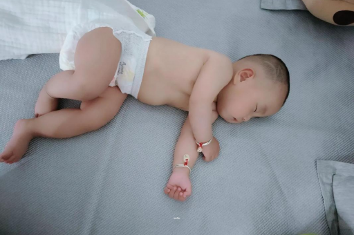 任丘怀孕肚子撑的难受